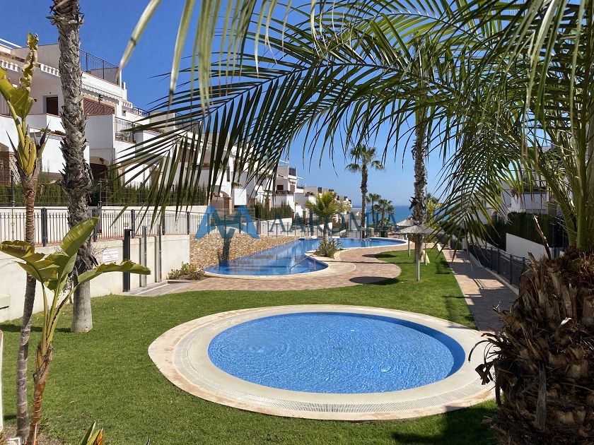 Impresionante piso en planta baja cerca al mar! - Torrevieja